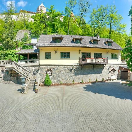 Resort U Jelena Křivoklát Kültér fotó