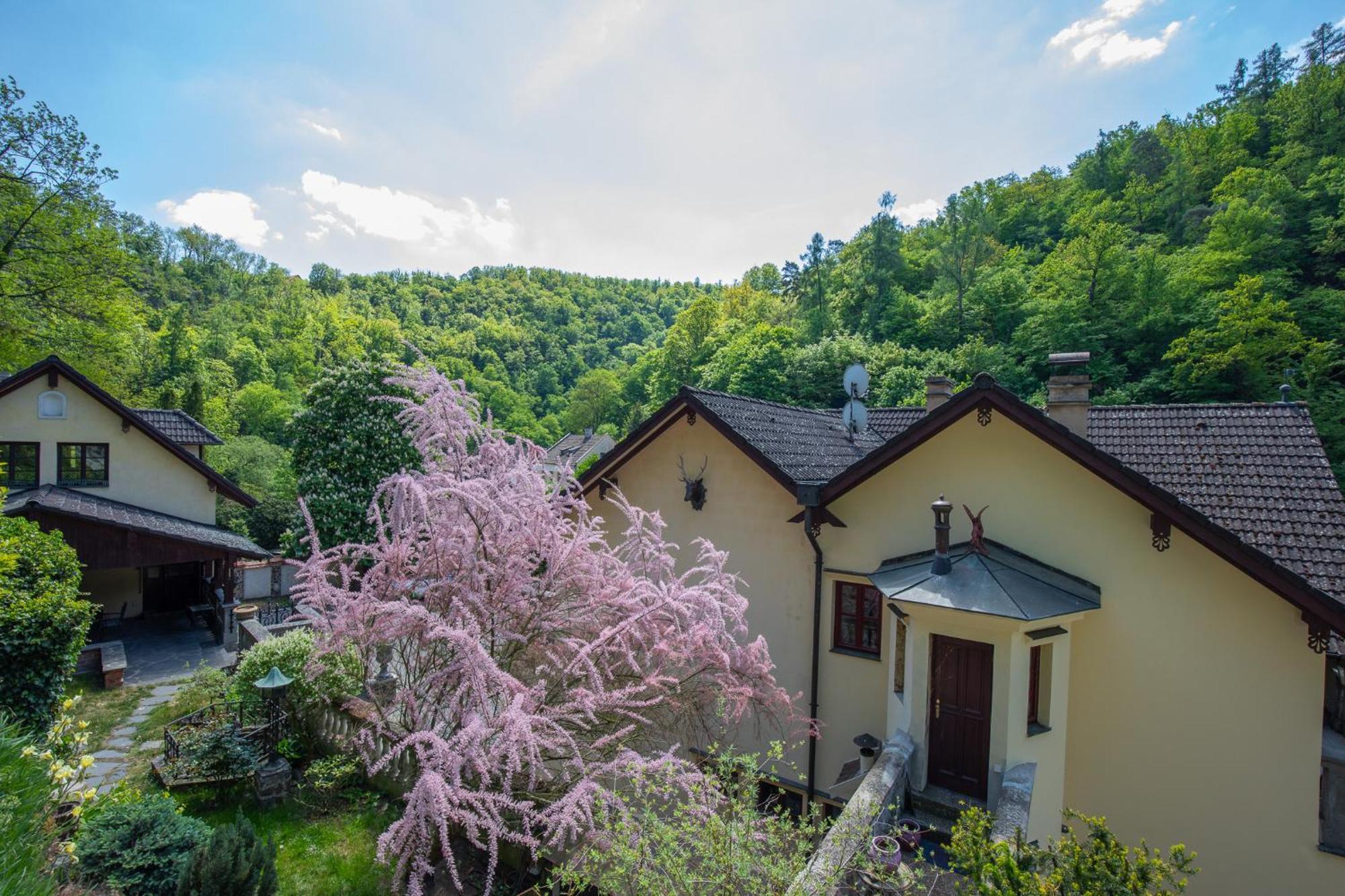 Resort U Jelena Křivoklát Kültér fotó