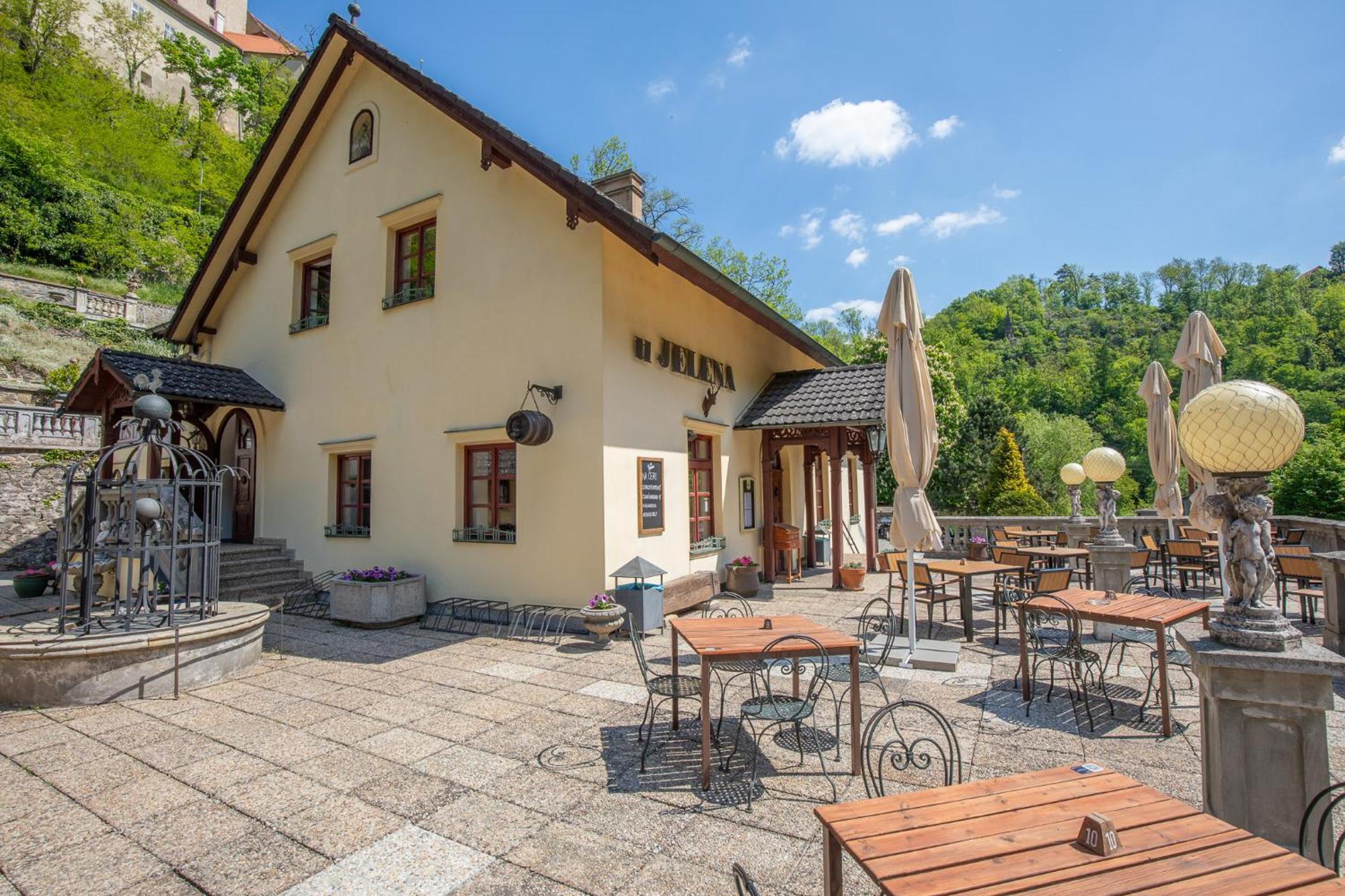 Resort U Jelena Křivoklát Kültér fotó